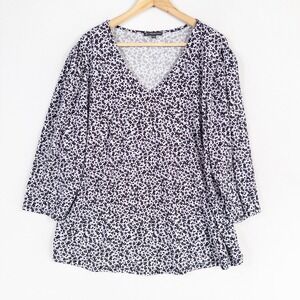 Adrianna Papell Top Blouse 1X White Black Floral Stretch Knit 3/4 Puff Sleeve